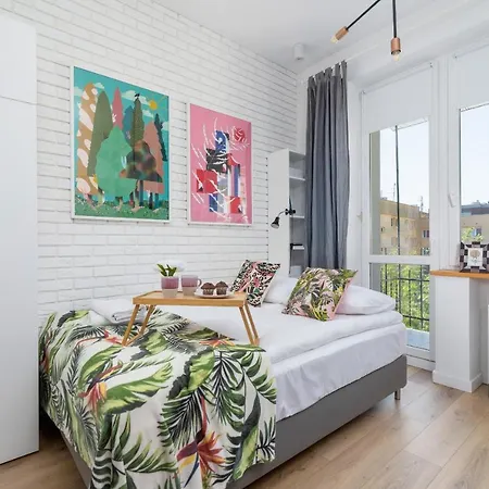 Solna Studio Cracow By Renters Apartment